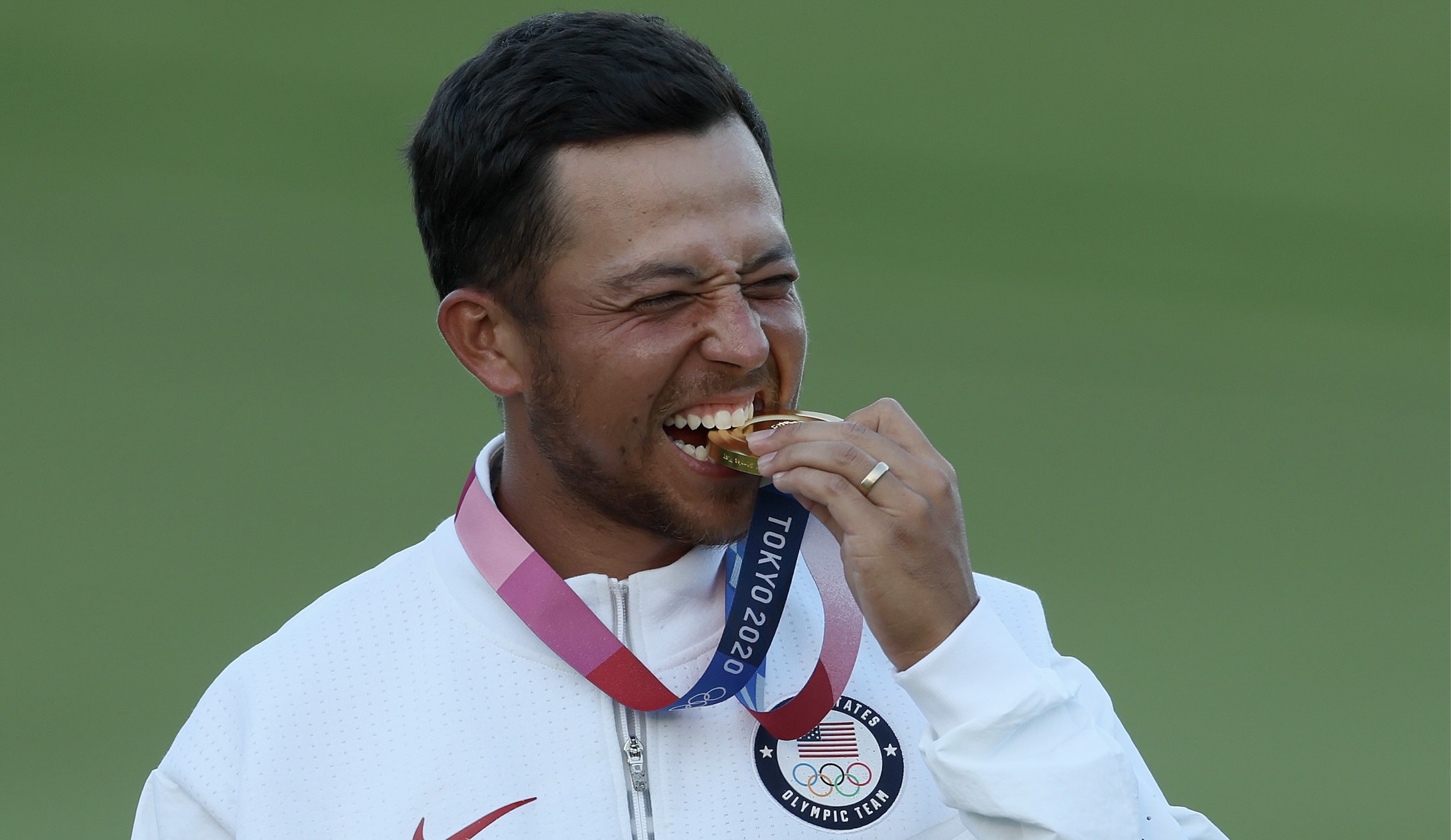 Xander Schauffele gold 2021 Mike Ehrmann Getty Images