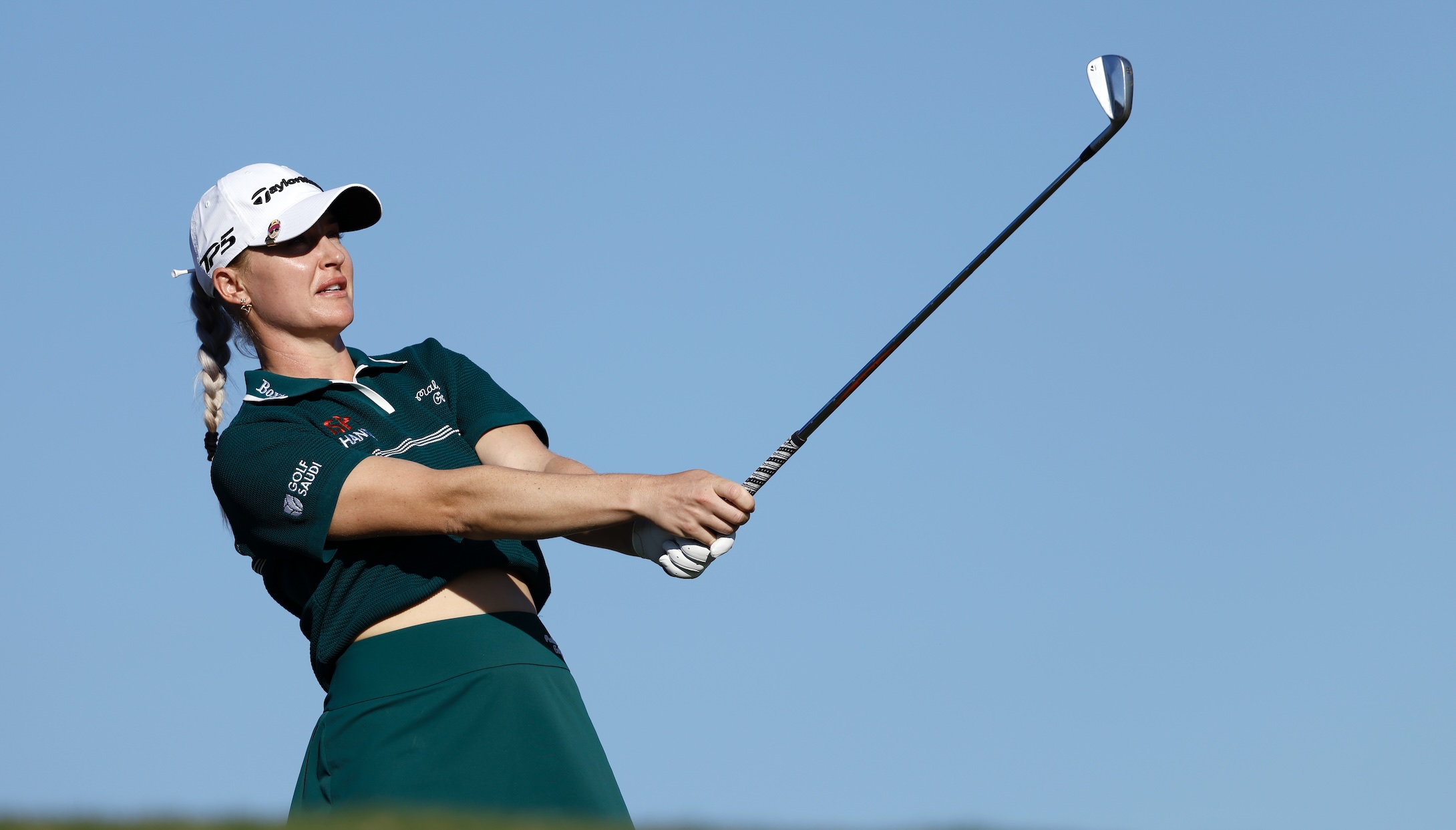 Hull clings to one-shot lead at LPGA Annika