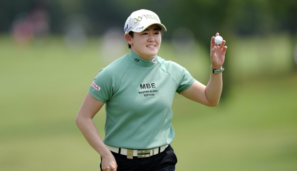 Iwai shoots scorching 62 to take Honda LPGA lead