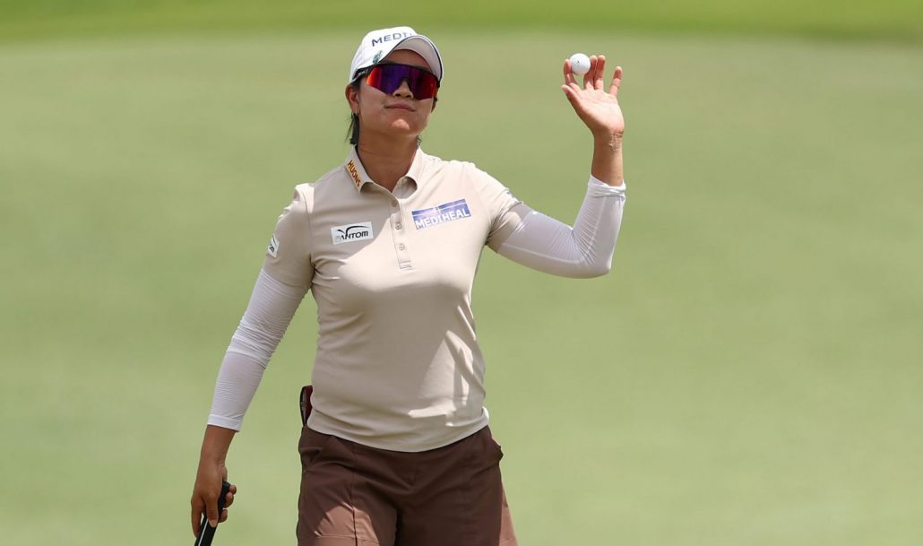 Kim A-lim grabs share of China LPGA lead